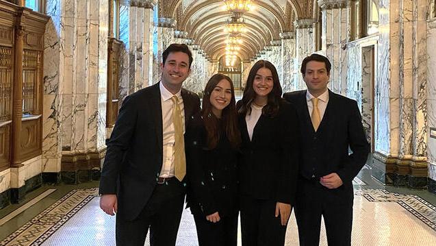 Read the story: Courtroom Champions: USF 法律 Team Triumphs at Prestigious Competition